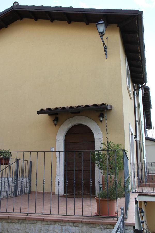 Il Pagliarello Di Villa San Giovanni San Demetrio ne' Vestini Eksteriør billede